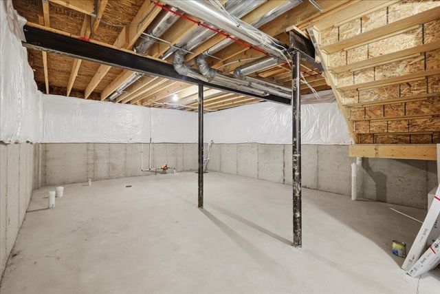 247 Sandhill Court, White Lake, MI 48386