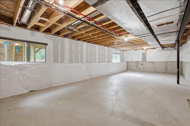 247 Sandhill Court, White Lake, MI 48386