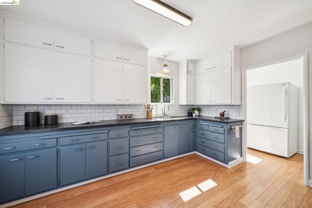 1621 Mendocino St, Richmond, CA 94804