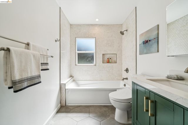 1621 Mendocino St, Richmond, CA 94804