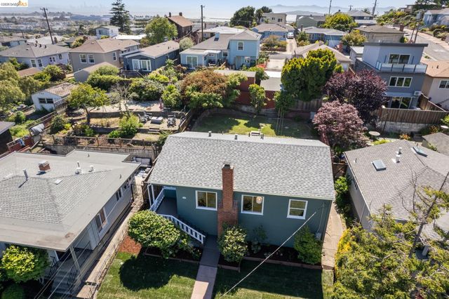 1621 Mendocino St, Richmond, CA 94804