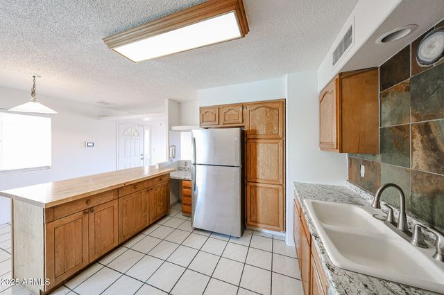 3408 W PORT AU PRINCE Lane, Phoenix, AZ 85053