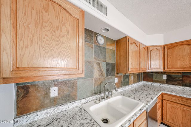 3408 W PORT AU PRINCE Lane, Phoenix, AZ 85053