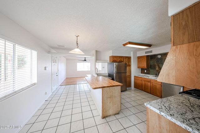 3408 W PORT AU PRINCE Lane, Phoenix, AZ 85053