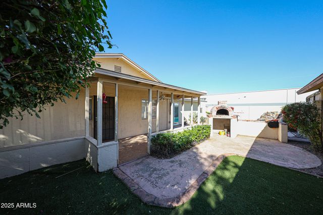 3408 W PORT AU PRINCE Lane, Phoenix, AZ 85053