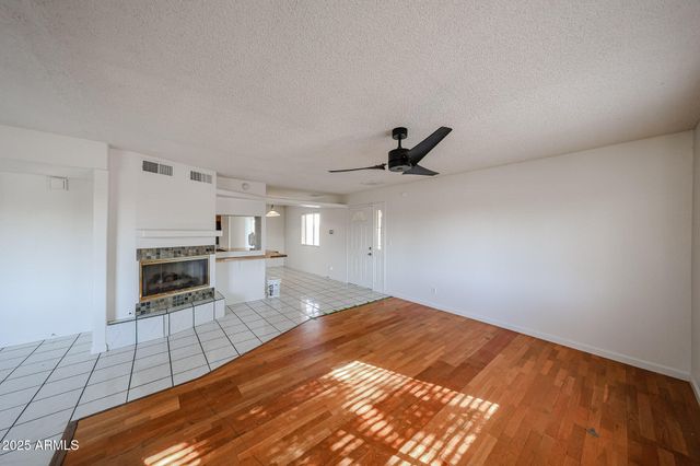 3408 W PORT AU PRINCE Lane, Phoenix, AZ 85053