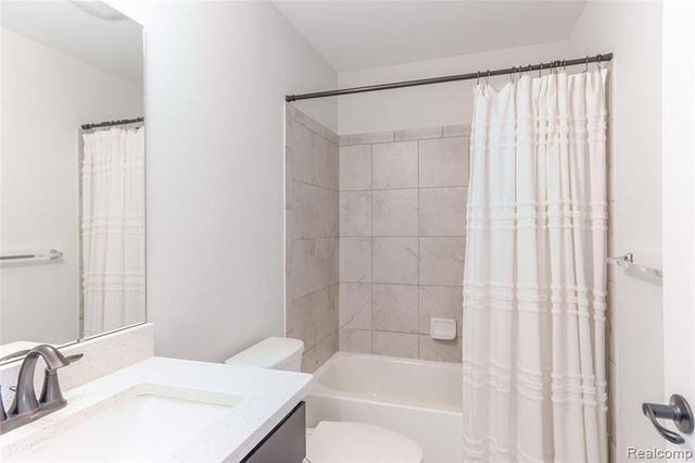 2500 Normandy Road 60, Royal Oak, MI 48073