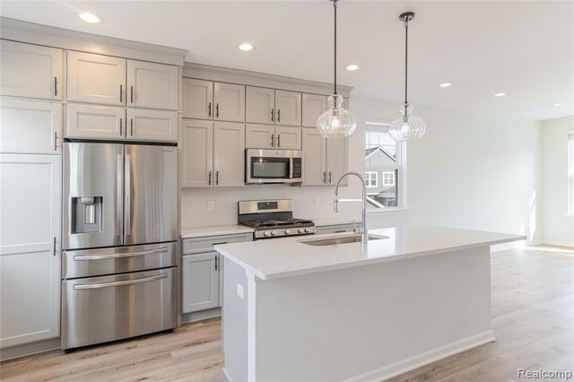 2500 Normandy Road 60, Royal Oak, MI 48073