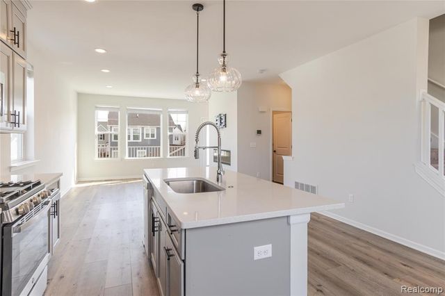 2500 Normandy Road 60, Royal Oak, MI 48073