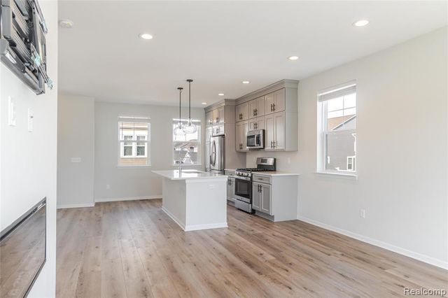 2500 Normandy Road 60, Royal Oak, MI 48073