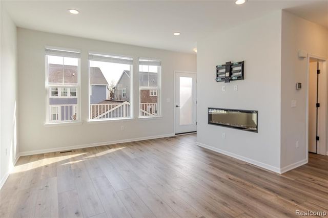 2500 Normandy Road 60, Royal Oak, MI 48073