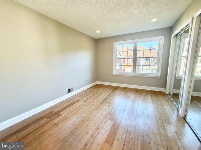 47 MENDREY CT, Lawrence Township, NJ 08648