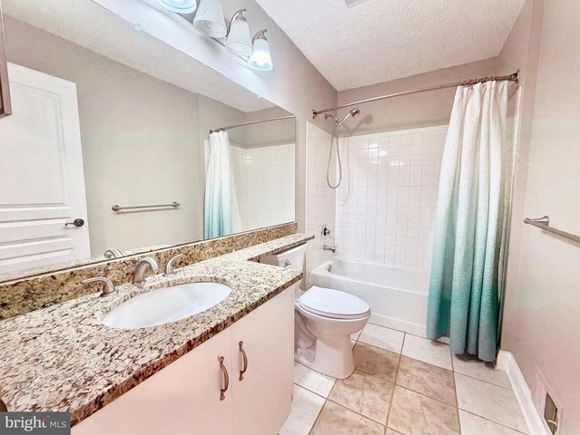 47 MENDREY CT, Lawrence Township, NJ 08648
