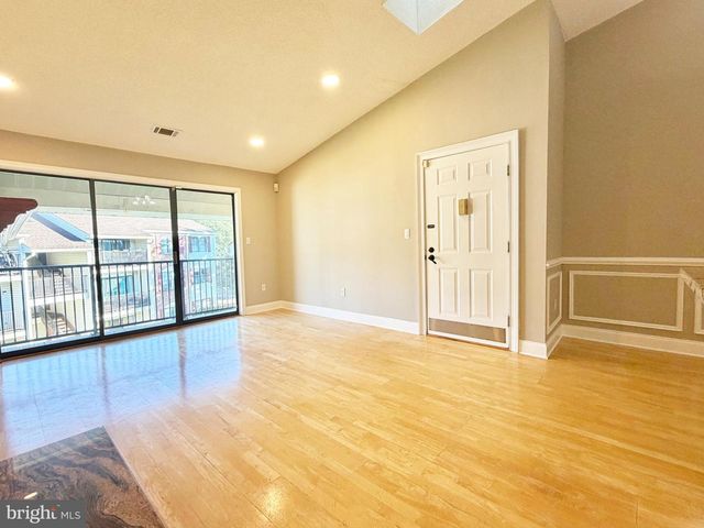 47 MENDREY CT, Lawrence Township, NJ 08648