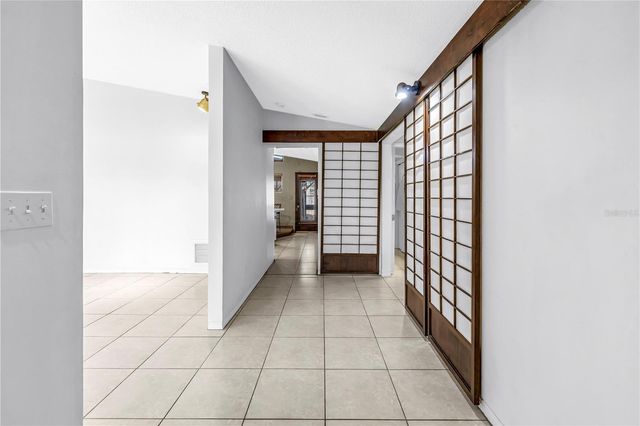 6069 4TH AVENUE N, St Petersburg, FL 33710