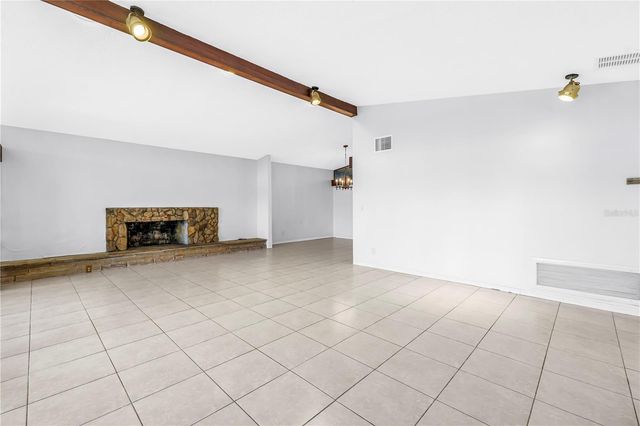 6069 4TH AVENUE N, St Petersburg, FL 33710