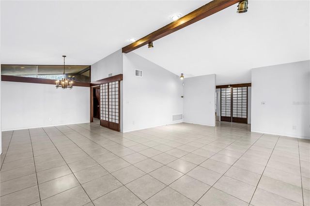 6069 4TH AVENUE N, St Petersburg, FL 33710