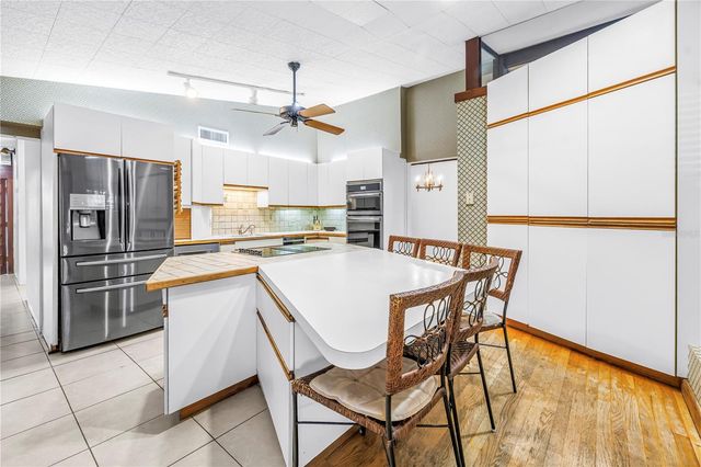 6069 4TH AVENUE N, St Petersburg, FL 33710