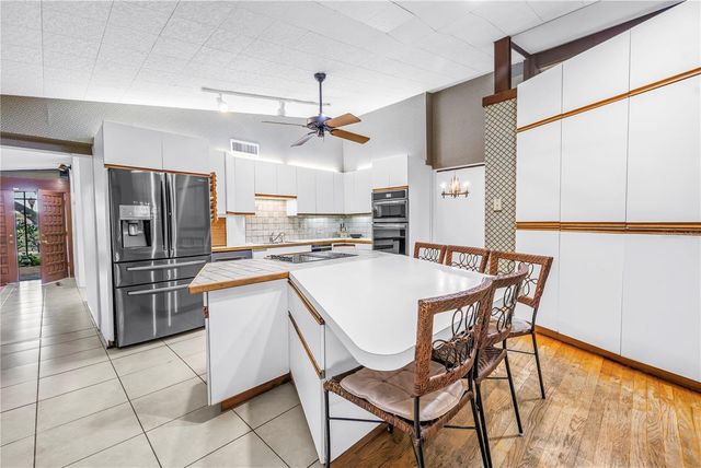 6069 4TH AVENUE N, St Petersburg, FL 33710