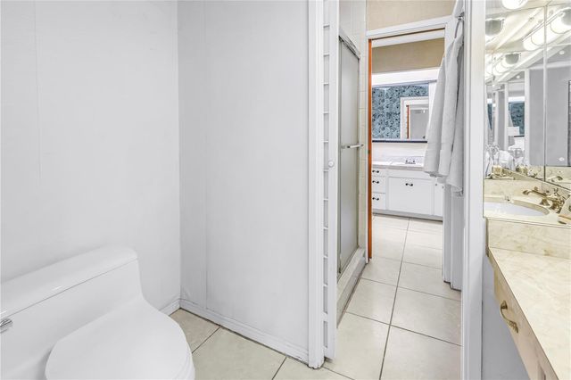 6069 4TH AVENUE N, St Petersburg, FL 33710