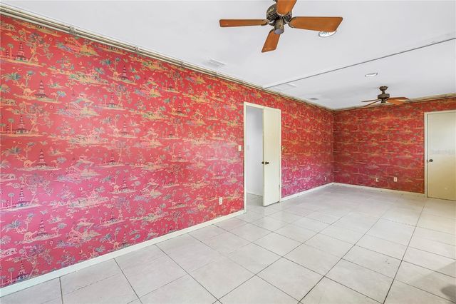 6069 4TH AVENUE N, St Petersburg, FL 33710