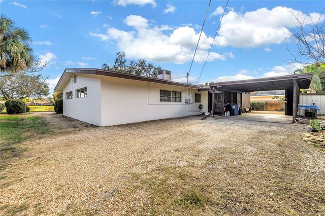 6069 4TH AVENUE N, St Petersburg, FL 33710