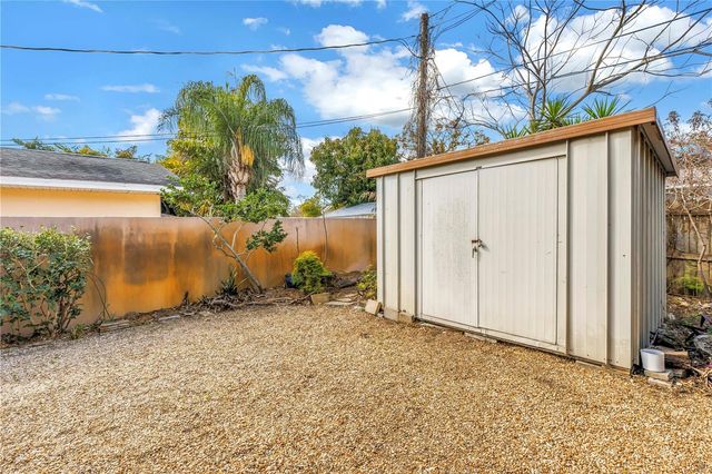 6069 4TH AVENUE N, St Petersburg, FL 33710