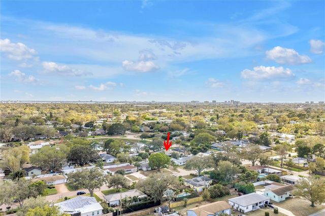 6069 4TH AVENUE N, St Petersburg, FL 33710