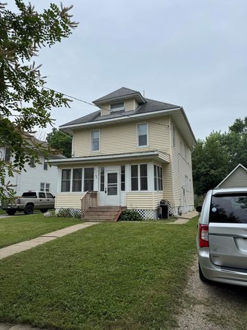 926 2nd Street NW, Rochester, MN 55901