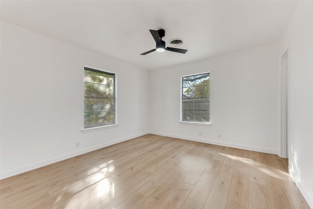 1105 W White Avenue, Mckinney, TX 75069