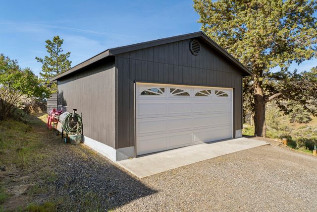 9318 SW Panorama Road, Terrebonne, OR 97760