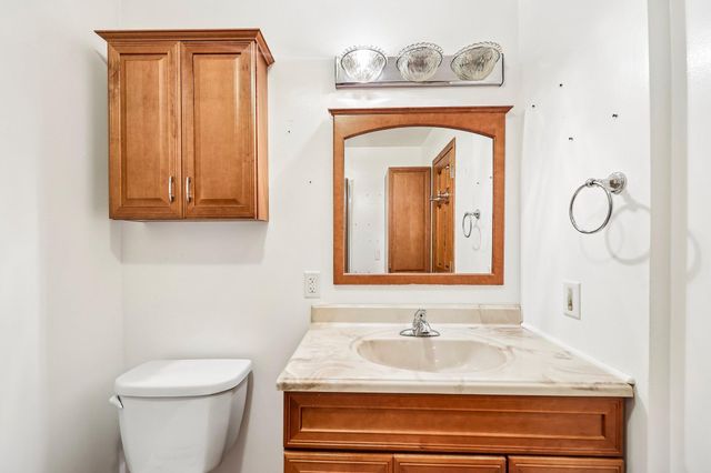 9000 Park Avenue S, Bloomington, MN 55420