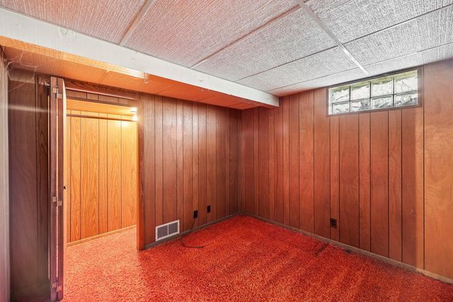 9000 Park Avenue S, Bloomington, MN 55420