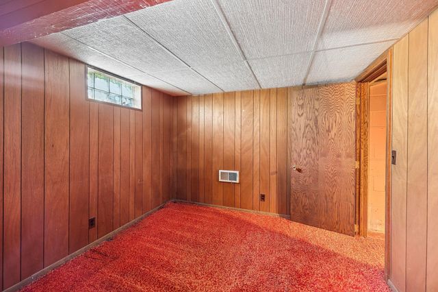 9000 Park Avenue S, Bloomington, MN 55420