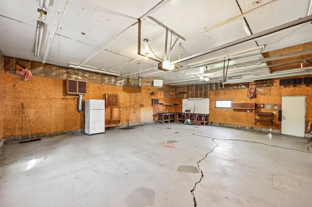 9000 Park Avenue S, Bloomington, MN 55420