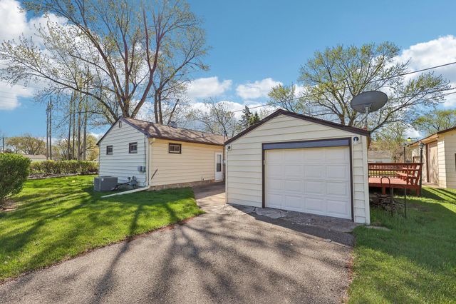 9000 Park Avenue S, Bloomington, MN 55420