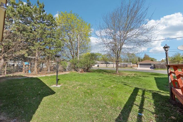 9000 Park Avenue S, Bloomington, MN 55420