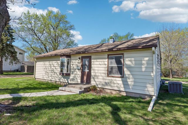 9000 Park Avenue S, Bloomington, MN 55420