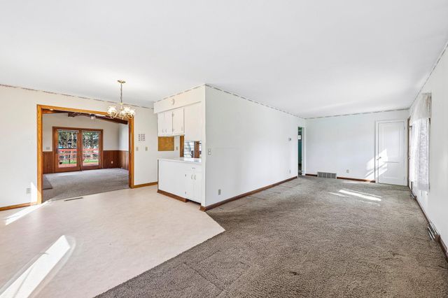 9000 Park Avenue S, Bloomington, MN 55420