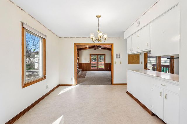 9000 Park Avenue S, Bloomington, MN 55420