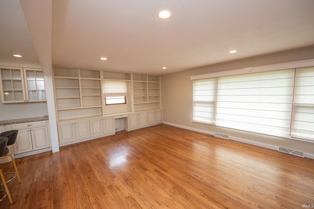 209 E Navajo Street, West Lafayette, IN 47906