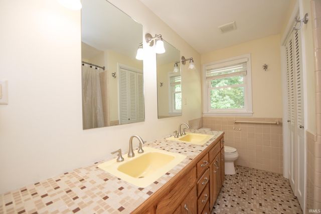 209 E Navajo Street, West Lafayette, IN 47906