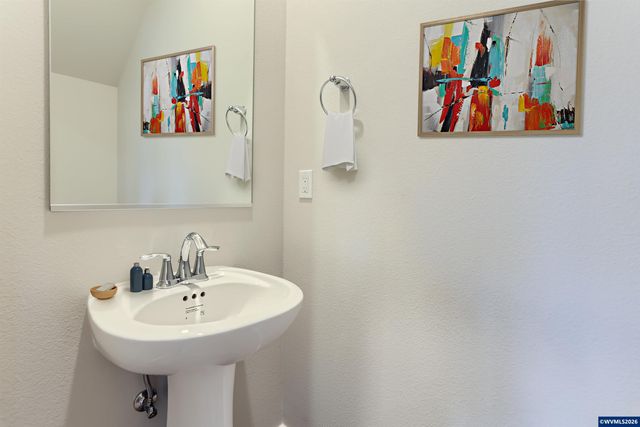 899 Windrow Av SE, Albany, OR 97322