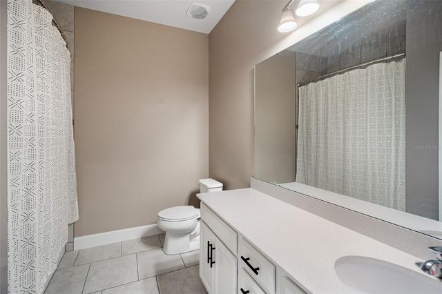 584 SEATTLE SLEW DRIVE, Davenport, FL 33837