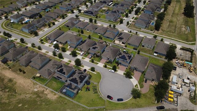 584 SEATTLE SLEW DRIVE, Davenport, FL 33837