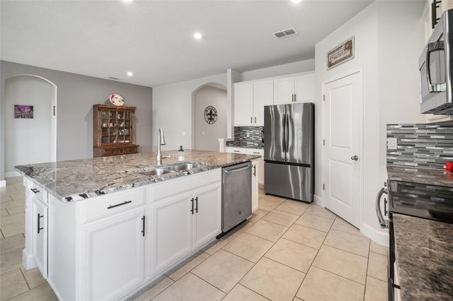 584 SEATTLE SLEW DRIVE, Davenport, FL 33837