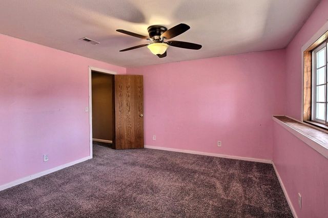 11329 W Carr Ct, Wichita, KS 67209