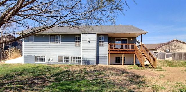 11329 W Carr Ct, Wichita, KS 67209