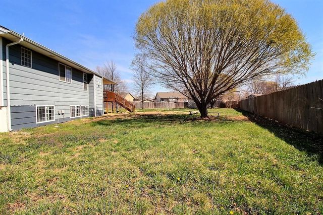 11329 W Carr Ct, Wichita, KS 67209