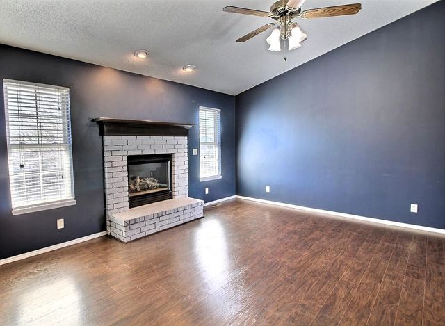 11329 W Carr Ct, Wichita, KS 67209